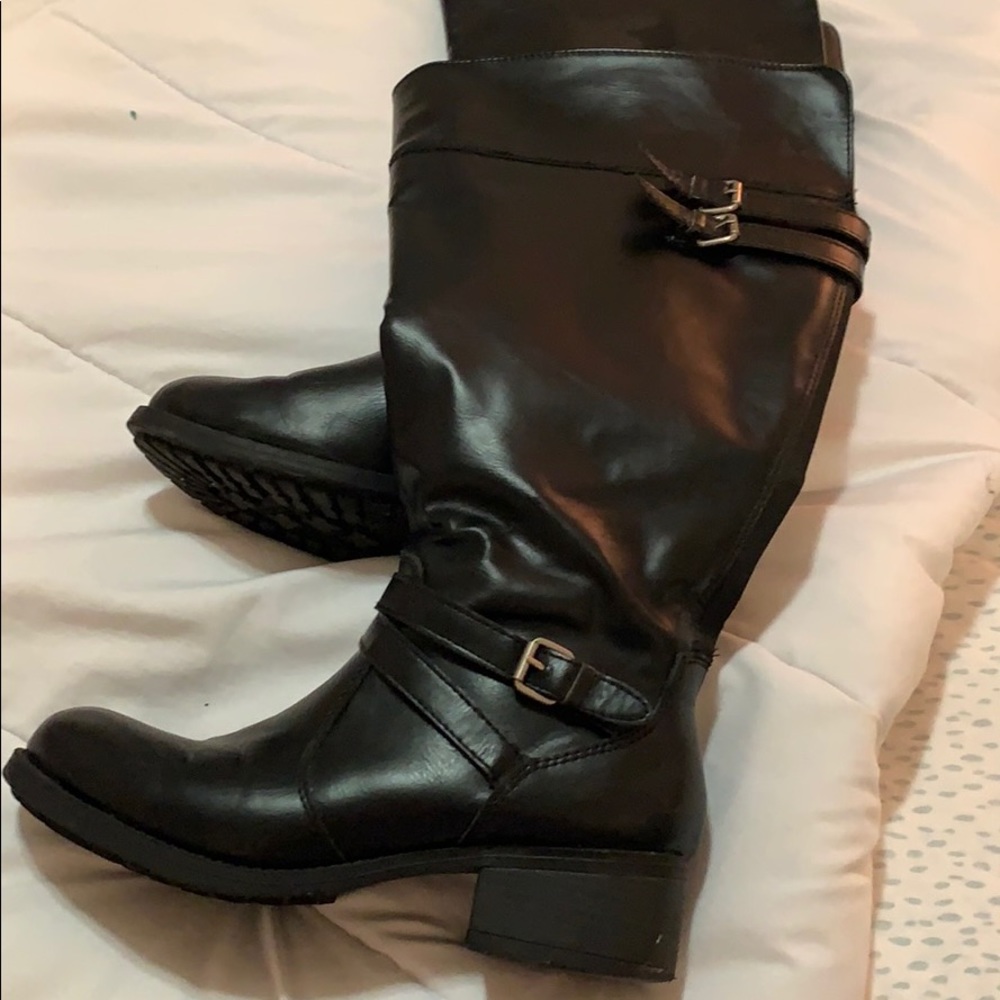 EUC wide calf riding boots with buckle details